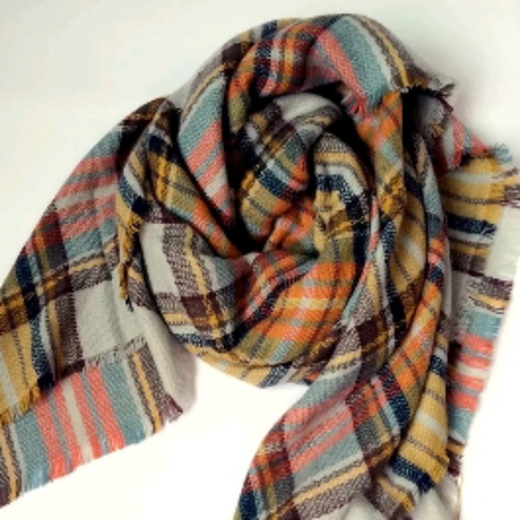 ๐3/$23๐ Oversized Plaid Tartan Scarf - Picture 2 of 8